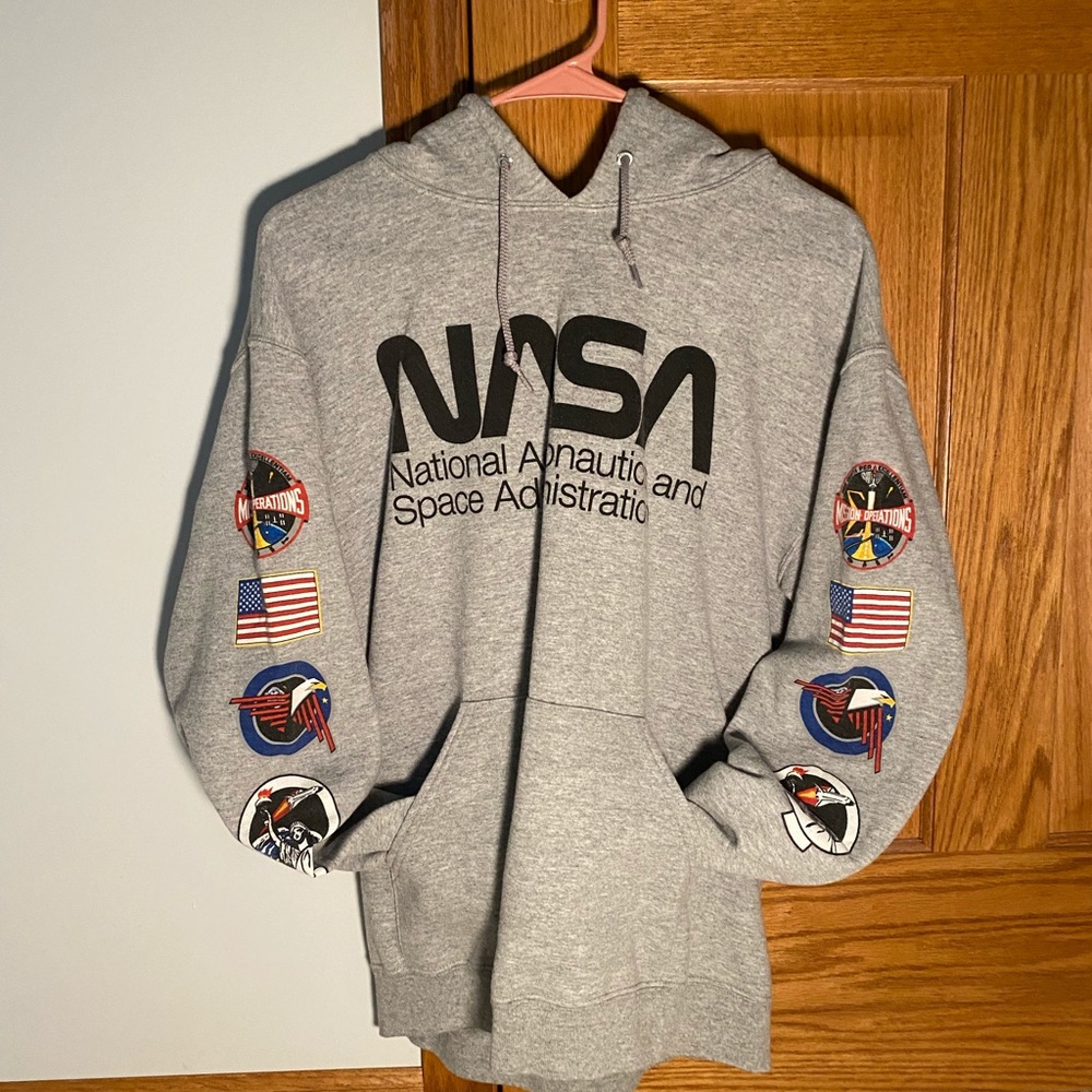 Mens NASA grey sweatshirt size medium